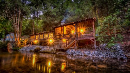 Two-Bedroom Holiday Home image 9