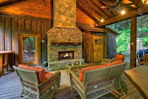 Two-Bedroom Holiday Home image 6