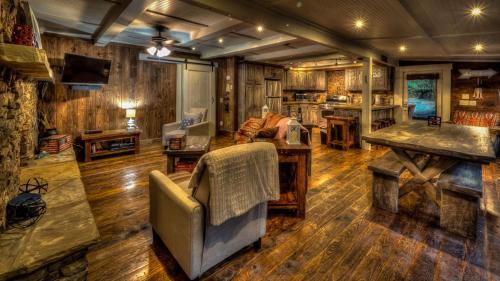 Two-Bedroom Holiday Home image 5