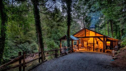 Two-Bedroom Holiday Home image 2