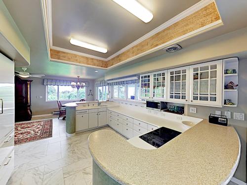 New Listing! 2-Acre Retreat with Pool Ocean Views home - main image