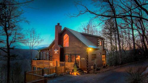 Four-Bedroom Holiday Home image 1