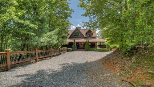 Endless View Lodge in Ellijay, USA