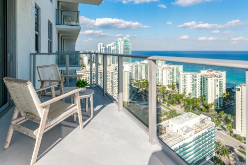 BrandNEW 2019 SUITE Amazing Ocean Views, 21stFloor 