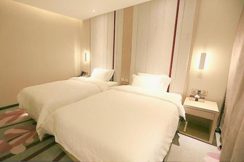 Deluxe Twin Bed Room room in Lavande Hotels Suzhou Railway Station