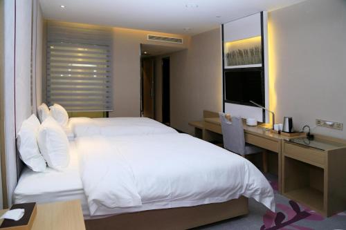 Superior Twin Bed Room room in Lavande Hotels Suzhou Railway Station