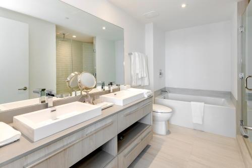 NEW 2019 SE Luxury SUITE OCEAN VIEW 20st Floor! - image 5