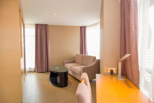 Deluxe Suite room in Lavande Hotels·Guangzhou Financial City Chepi Metro Station