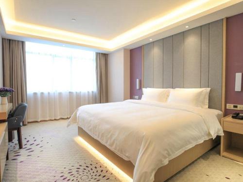 Lavande Hotels·Foshan Bijiang Light Rail Country Garden Headquarters