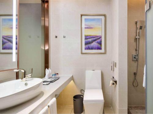 room detail thumbnail 1