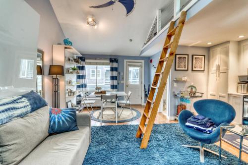 . Provincetown Waterfront Studio