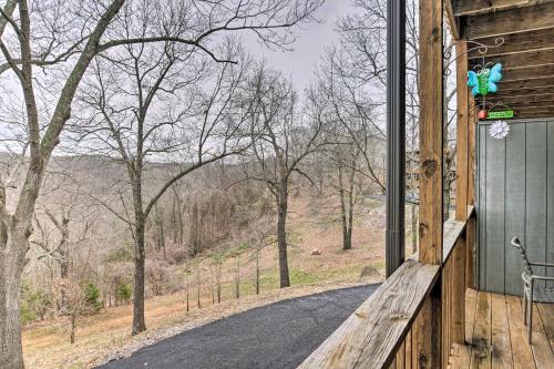Ozark Mtn Family Condo 2 Mi to Silver Dollar City - image 3