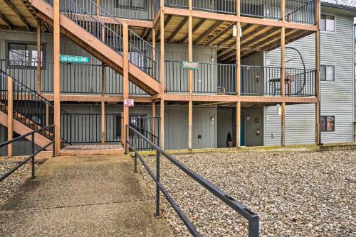 Ozark Mtn Family Condo 2 Mi to Silver Dollar City - image 4
