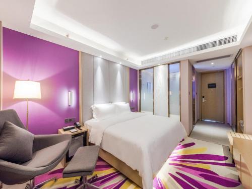 麗枫酒店·佛山洲村里广路浔峰岗地铁站店