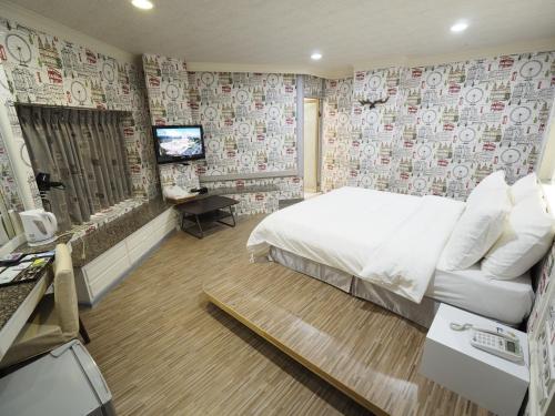 1 double bed