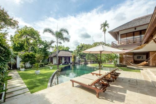 Villa image 1