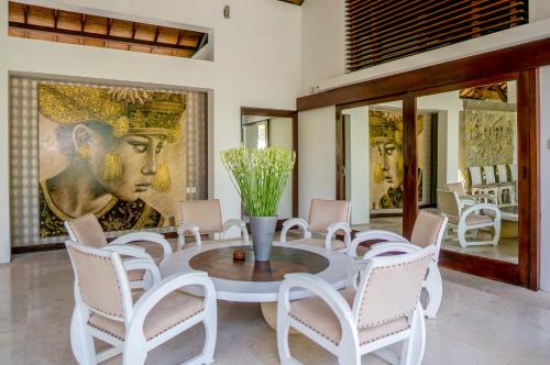 Villa image 2