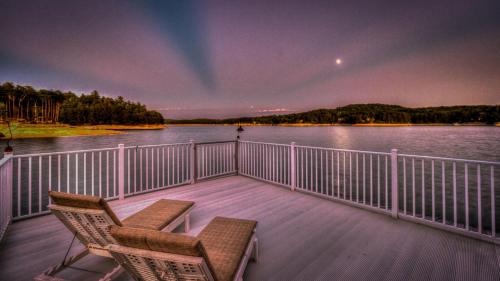 Lodge on the Lake by Escape to Blue Ridge - main image