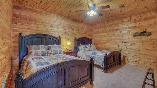 Laurel Valley Lodge by Escape to Blue Ridge - image 3