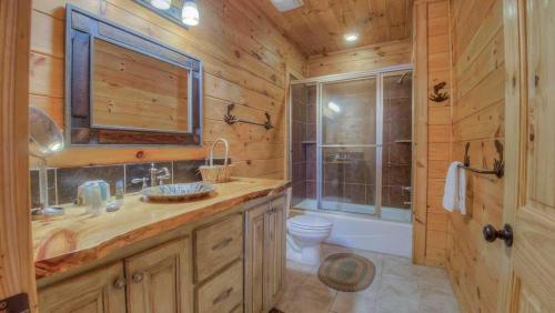 Five-Bedroom Holiday Home image 10