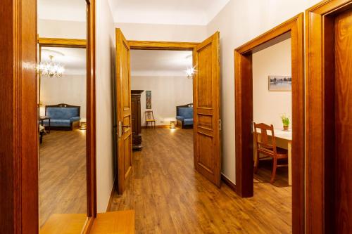 Cozy Storie's AP, 47,2sqm, Renovated 2020, Free parking, Riga (foto 9)