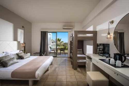 Gouves Bay Hotel - image 3