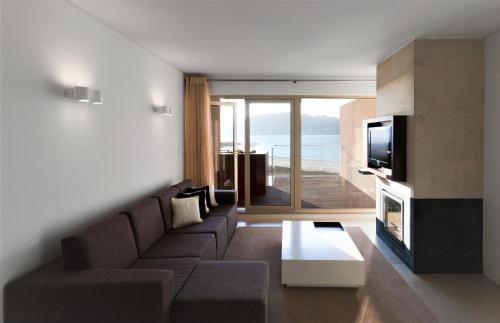 2-Bedroom Sea View Apartment