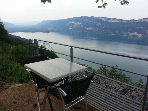 Étterem, Eco Yourte Lac du Bourget in Conjux