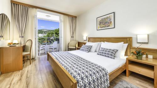 Hotel Splendid near Lapad Bay