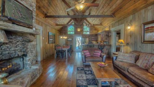 Rock N' River by Escape to Blue Ridge - image 9
