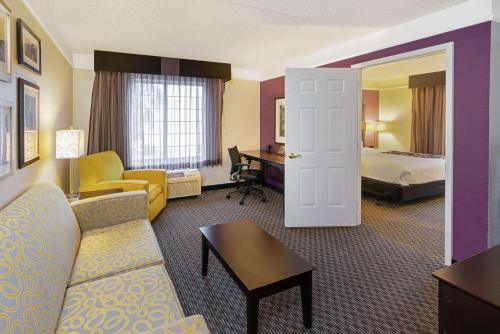 La Quinta Inn & Suites by Wyndham Phoenix Scottsdale