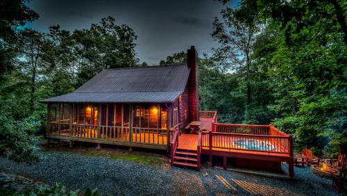 Woodentops- Hot Tub, Pet Friendly, Toccoa River Access, Mineral Bluff