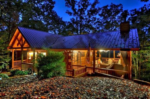 Treehouse Retreat by Escape to Blue Ridge - image 9