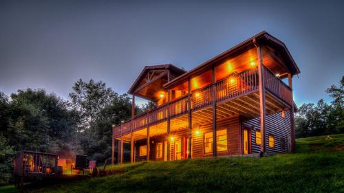 Three-Bedroom Holiday Home  image 3