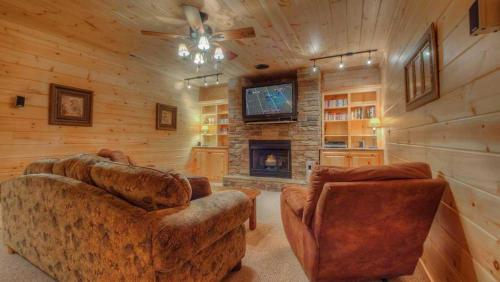 Waterfall Lodge by Escape to Blue Ridge - image 4