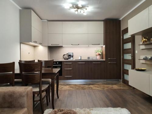 VIP apartment & parking, София (фото 6)