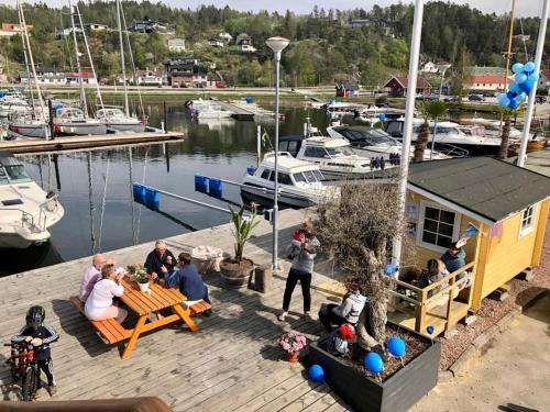 Henåns Hostel in the Marina