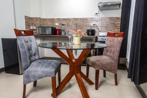 MiniApartamentos GRAN IMPERIAL PREMIUM near Capitán FAP Pedro Canga Rodríguez repülőtér