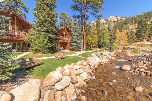 Woodlands on Fall River Estes Park