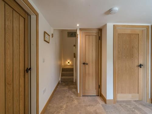 Swallows Cottage Shrewsbury - image 8