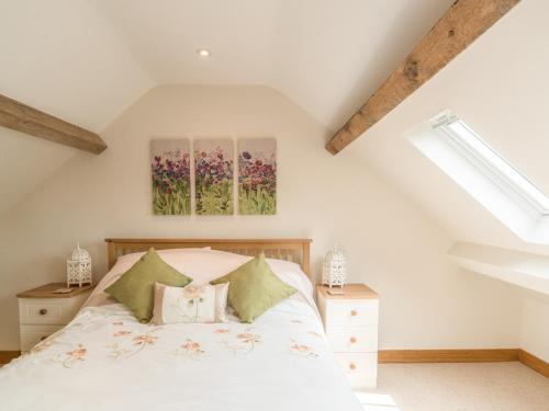 Swallows Cottage Shrewsbury - main image