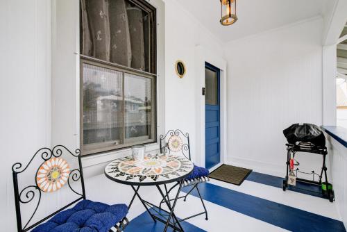 NEW Whaler Inn- Nautical Magic Hilo Downtown in 希洛