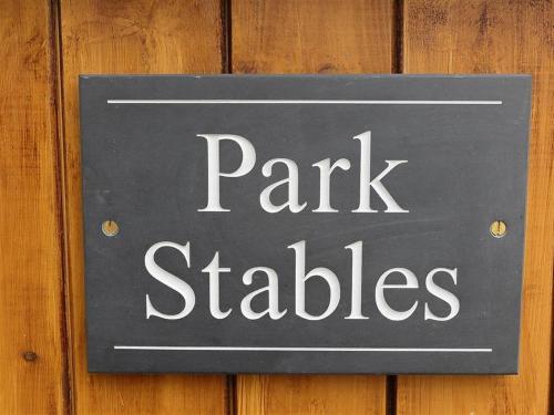 Park Stables Cheltenham - image 10