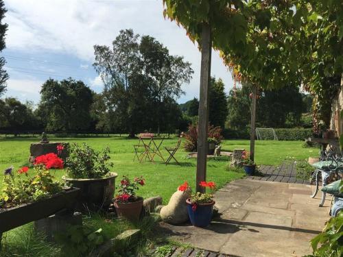 The Piggery in 伍拉斯顿