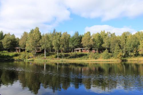 Superior Two Bedroom Woodland Cabin (View)