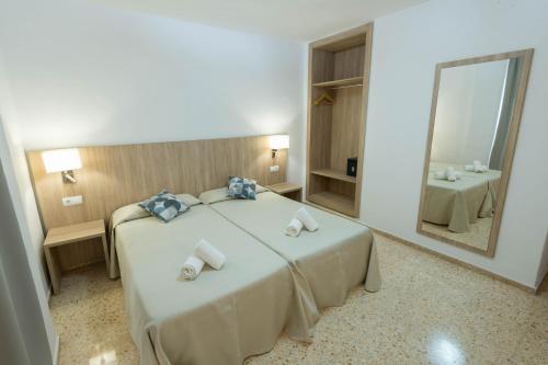 Hostal Mayol - image 14