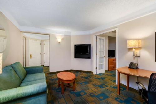 La Quinta Inn & Suites by Wyndham Phoenix West Peoria