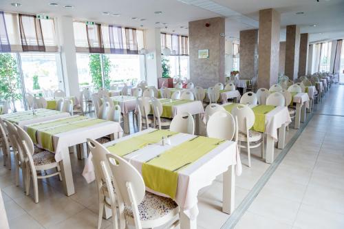 Aqua Nevis Hotel & Aqua Park - All Inclusive 4