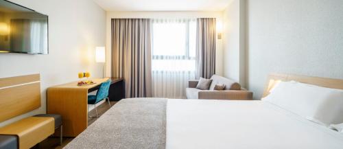 Ilunion Valencia 4 - image 4