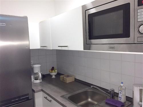 BNB near Brandenburg Gate - Rooms & Apartments - image 9